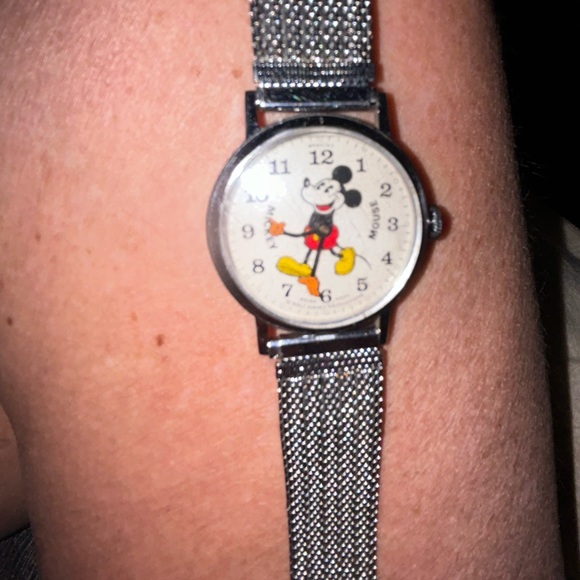 Mickey Mouse Silver Wristwatch - Animated Dial - Picture 4 of 5